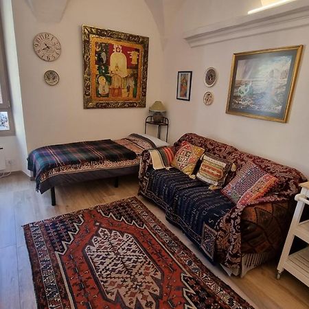 Beautifully Restored Romantic Apartment In The Centre Of Historic Dolcedo Zewnętrze zdjęcie