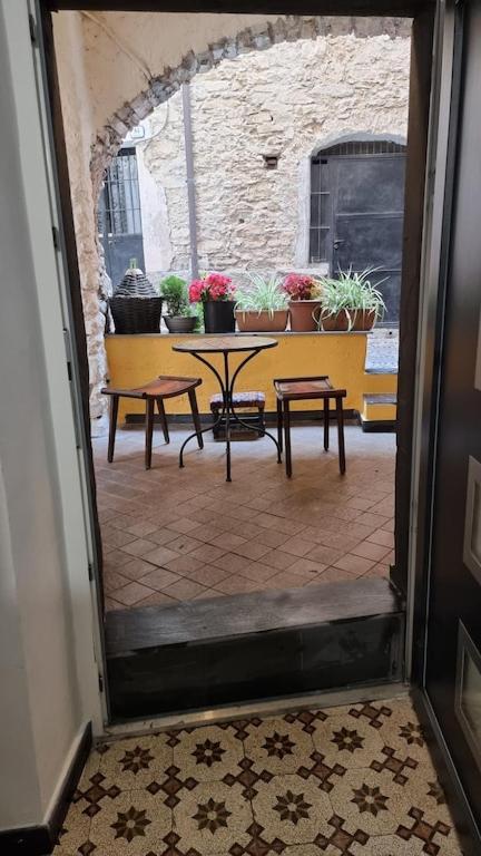 Beautifully Restored Romantic Apartment In The Centre Of Historic Dolcedo Zewnętrze zdjęcie
