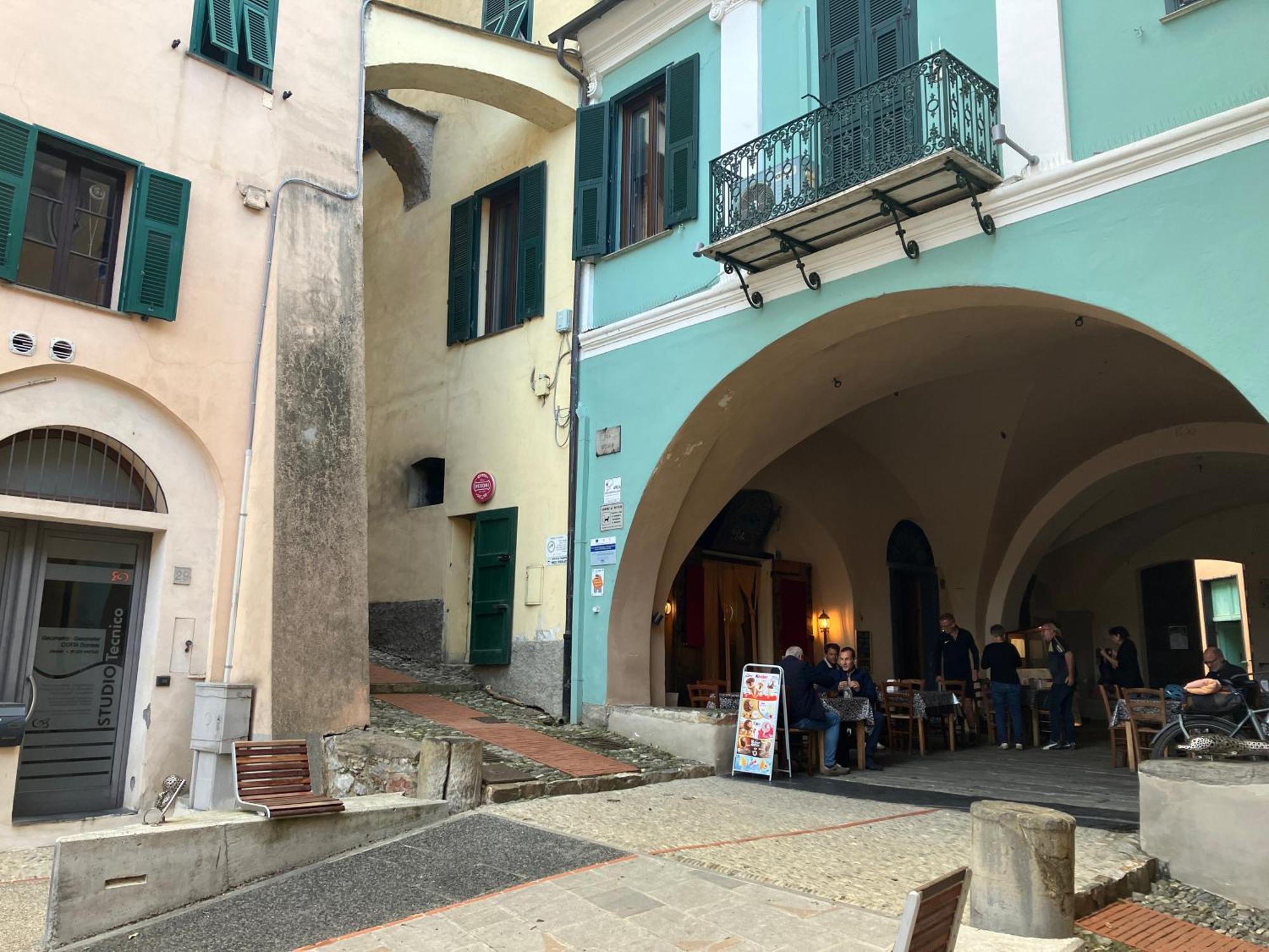 Beautifully Restored Romantic Apartment In The Centre Of Historic Dolcedo Zewnętrze zdjęcie